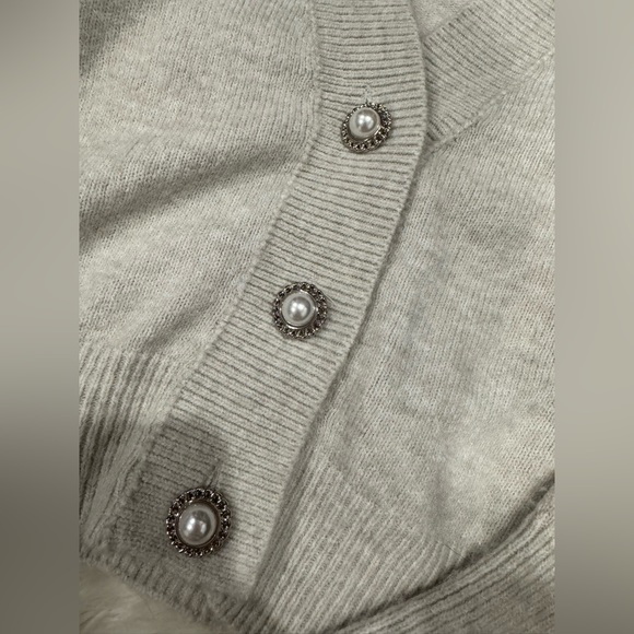 H&M sweater - Picture 3 of 4